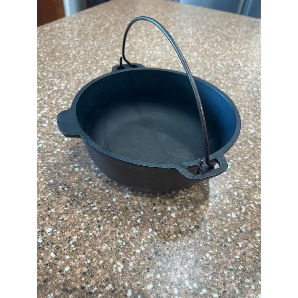 Wagners Cast Iron 2 quart Bean Pot